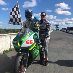 Meet your Posher, Danielle